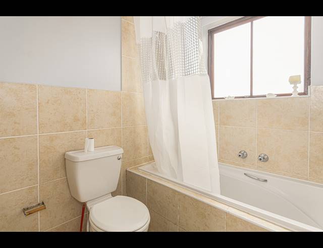 2 BEDROOM APARTMENT FOR SALE IN PARKLANDS